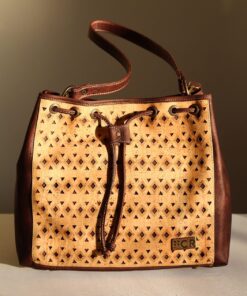 Кокетна дамска чанта от корк "Patterned Charm"